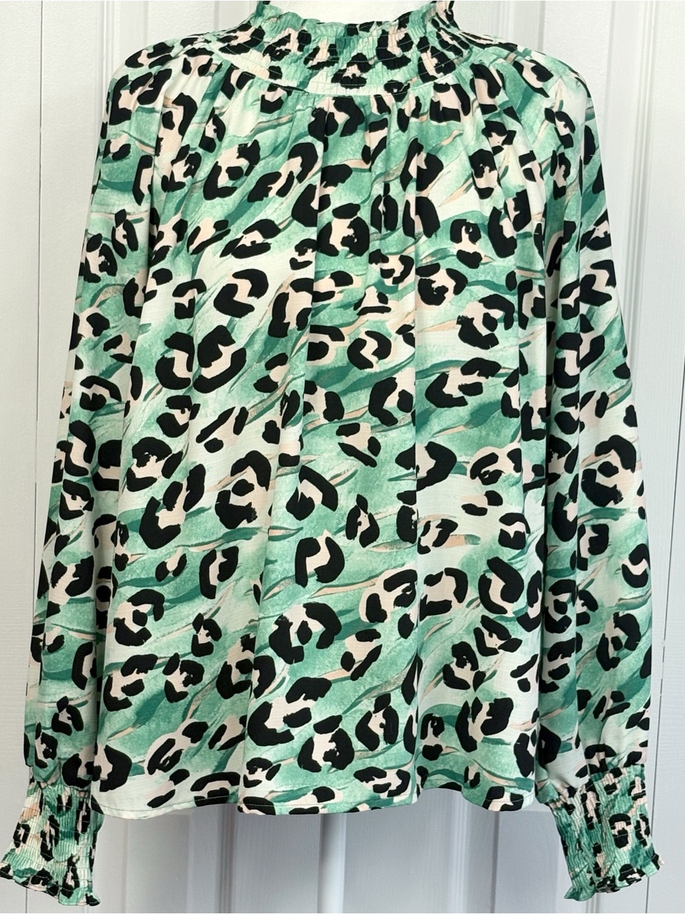 Nine West Green Leopard Animal Print Smocked High Neck Long Sleeve Top XXL
